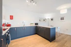 Roomspace Serviced Apartments - Walton Court - Image 2