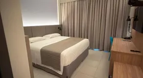 Art Hotel - Image 2