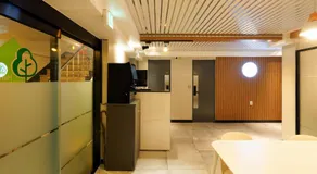 Han Stay - Image 3