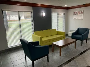 HomeTowne Studios by Red Roof Egg Harbor-Atlantic City Airport - Image 2