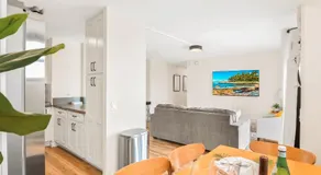2BR-2BA Close to Waikiki Beach with Free Parking! - Image 5