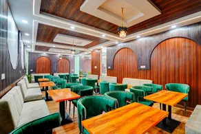 SPOT ON HL IIN Restaurant - Image 3