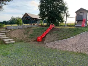 Spacious holiday home in Šluknov with private garden - Image 1