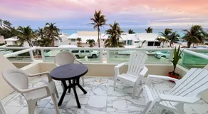 Ocean View Balcony Beachfront resort style Apartments Brisas Shores king size - Image 5