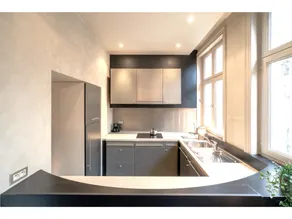 Spacious Duplex in Antwerp Old Town - Image 3