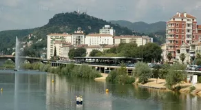 Le Quai du Gardon -Terrasse Privée - Centre d' Alès - Image 3