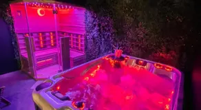 Le Clos du Rempart Suite & Jacuzzi - Image 3
