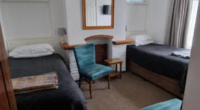 Avon Manor Guest House - Image 2