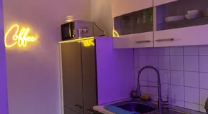 Bright & Spacious 1BR Apartment - Image 3