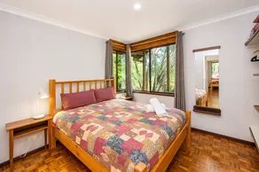 Wiry Wattle - Cozy Accessible Cottage with Fireplace - Image 2