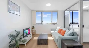 Modern 2BR Apartment - Image 2