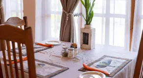Purdy's Place - Image 4