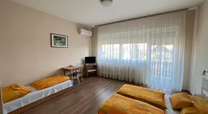 Globus Guesthouse, Vendégház - Image 2