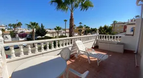 Grande Villa avec Patio, piscine privée, Air conditionné, wifi TV par satellite, barbecue. - Image 3