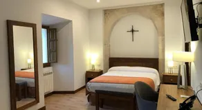 HOTEL Hospedería Monasterio de La Vid - Image 2