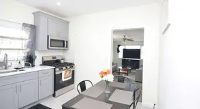 Cozy Beds with Parking, Laundry - Near RU, RWJ, NJ Transit - Image 5