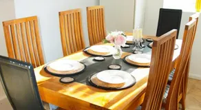 5 bedroom house near cardiff city. - Image 3