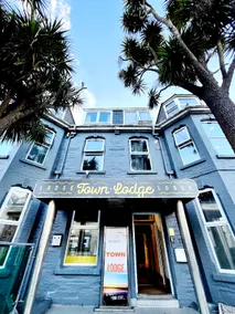 Town Lodge - Image 3