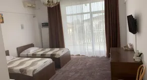 Hotel Heaven - Image 2