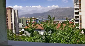 Sweet green apartment with garden - Image 3