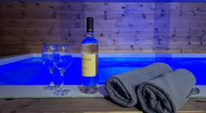 apt with private hot pool - Image 3