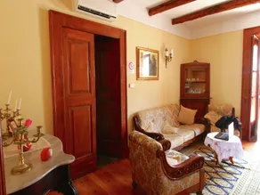 Spacious Mansion in Parghelia near Sea - Image 2