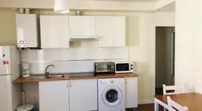 Apartment-Komfort-Eigenes Badezimmer-Poolblick - Image 3