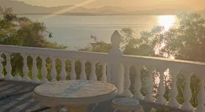 Casa no pequena Rio de Janeiro Aeroporto Galeão Lugar Bonito e agradável Local privado independente - Ar-condicionado - Ótimo para quem para CASAIS- FAMÍLIAS- GRUPOS- sozinho - Image 3