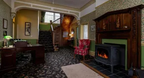 Crown Lodge - Image 2