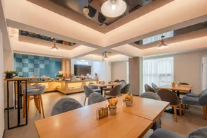 Home Inn Neo - Liuzhou Station Liunan Wanda Plaza - Image 3