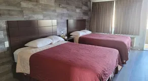 Whittier Travel Inn - Image 2