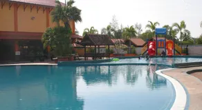 Tanjung Demong Beach Resort - Image 3