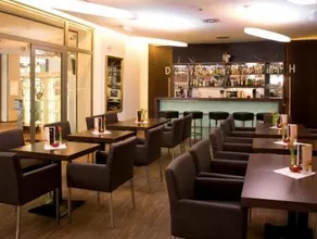 Hotel Schwarzer Bär - Image 3