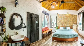 Lim's house - Image 2