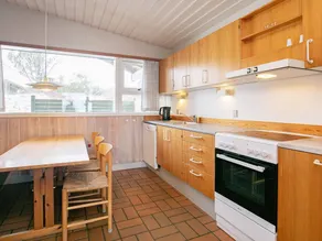 6 person holiday home on a holiday park in Hanstholm - Image 3