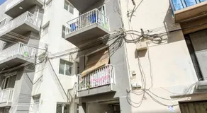 Spacious central 2BR, just off UNI & Hospital & WIFI by 360 Estates - Image 3