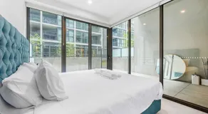 Chic Modern 1-Bedroom Apartment, Gym, Parking - Image 2