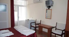 Hotel Laguna - Image 2