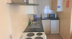 2 bedroom apartment in Greater Manchester - Image 4