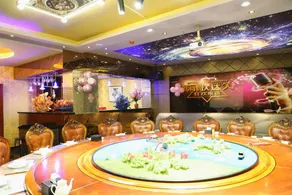 Senhua Hotel (Taiyuan Fantawild Oriental Heritage Store) - Image 4