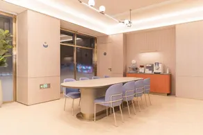 HanTing Hotel (Xichang Qionghai 17Du Torch Plaza) - Image 2
