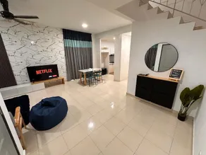 Casa Suria Homestay (Corner Lot + Full A/C + WiFi) - Image 4