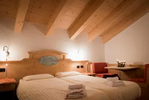 Hotel 2000 - Image 3