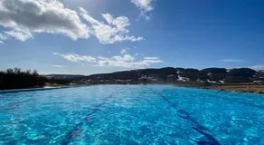 Hótel Laugarhóll with natural hot spring - Image 2
