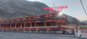 Royal Crown Hotel - Image 2