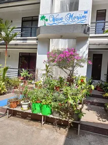 Wave morjim hotel - Image 2
