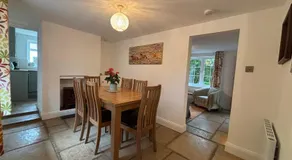 Delightful 3-bedroom Cottage, Brockenhurst - Image 3