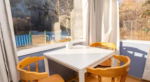3 Bedroom Gardenside Downtown Home - Image 5