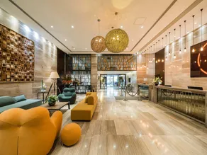 Yunrui Hotel, Zhongshan Park, Shanghai - Image 2