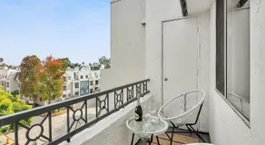 Modern 1BD in La Jolla Mountain City Views Free Parking - Image 3